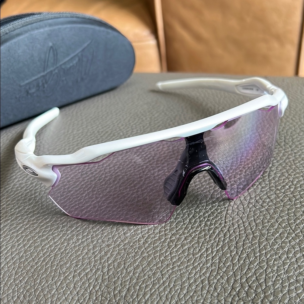 OAKLEY RADAR EV PATH White Prizm Low Light Sunglasses